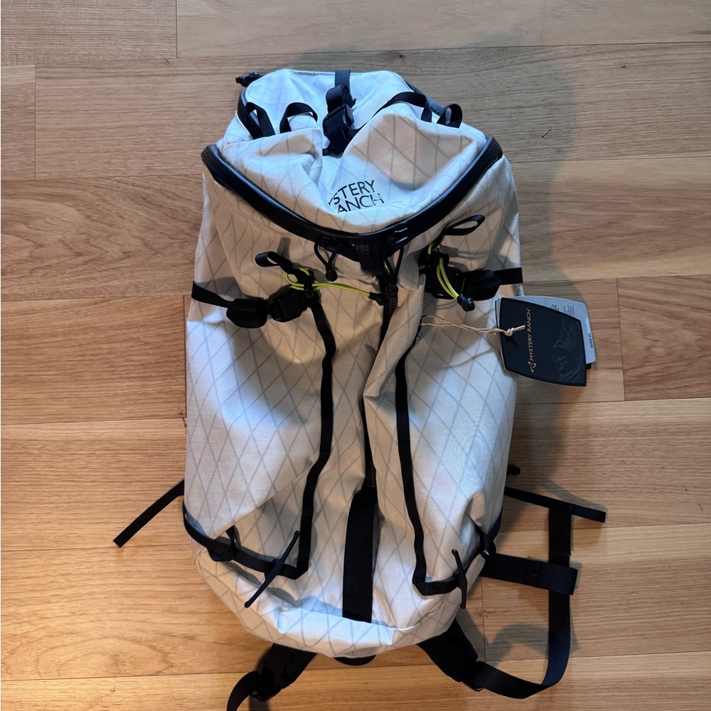 MYSTERY RANCH White and Black Outdoor Backpack NEW